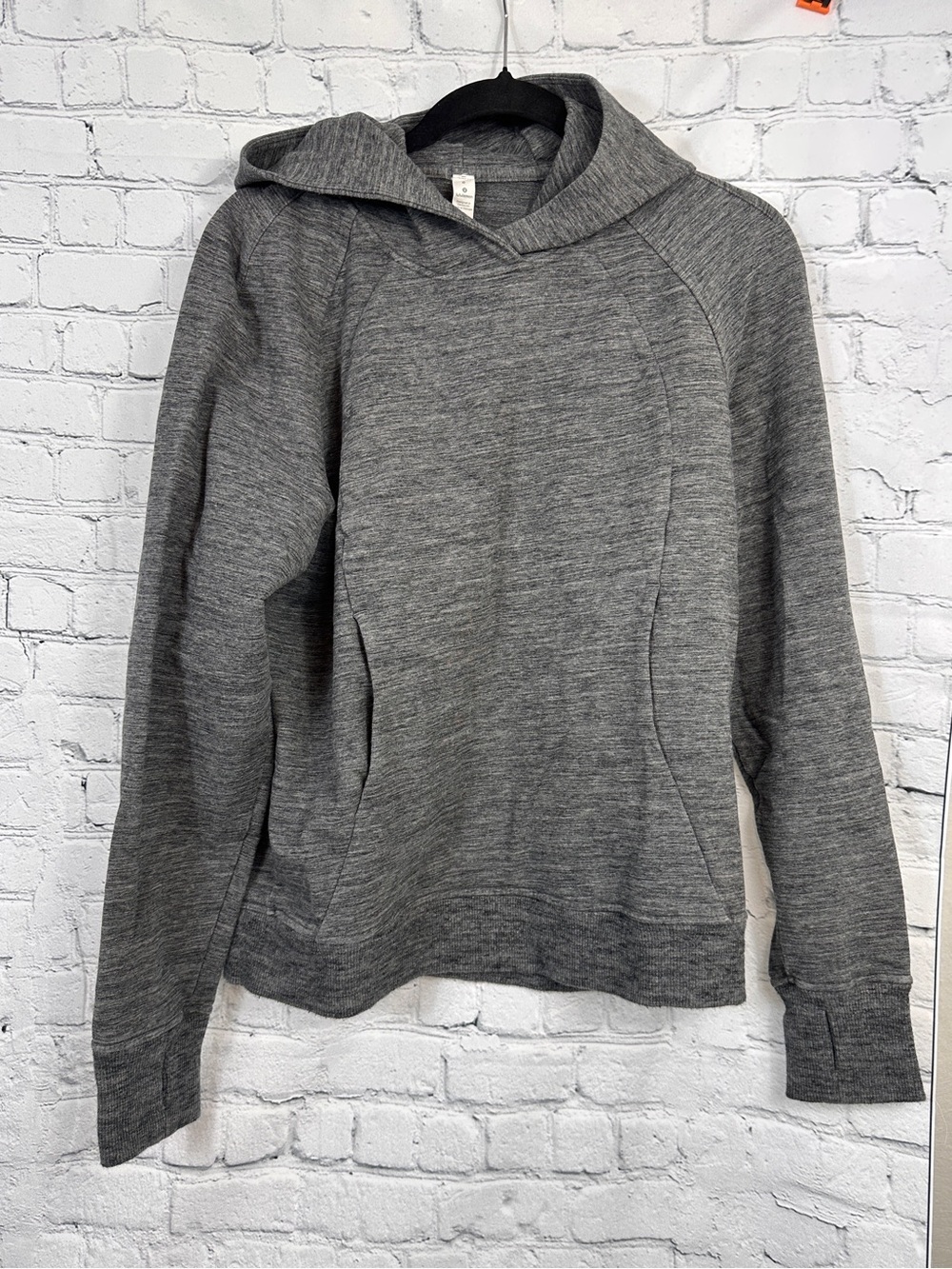 Lululemon Scuba Pullover gray size 6